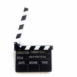 Customizable dynamic clapperboard pin