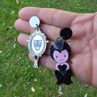 Orecchini regina cattiva di Biancaneve e specchio