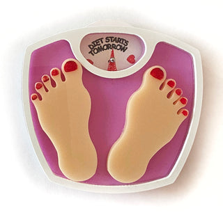 Spilla dinamica bilancia "Love yourself but..."