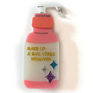 Dynamic brooch: makeup remover & … customizable!