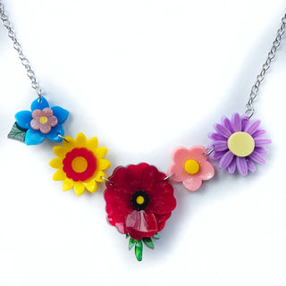 Décolleté Flower Necklace