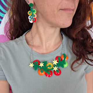 Cherry tomatoes statement necklace