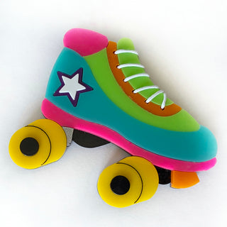 Roller skates brooch 