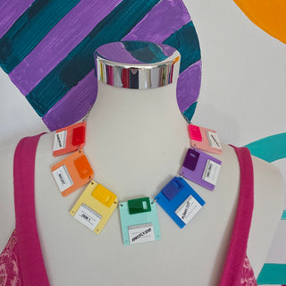 Collana maxi floppy disk arcobaleno