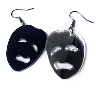 Orecchini pendenti maschere di teatro in plexiglass nero e specchio argento con monachella