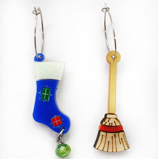 Stocking and broom of the Epiphany circle earrings
