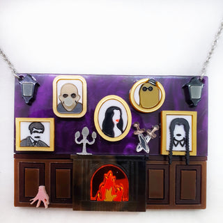 Family horror house necklace
