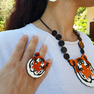 Tiger statement necklace