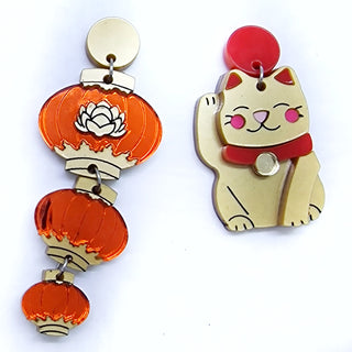 Fortune cat and 3 Chinese lanterns earrings 